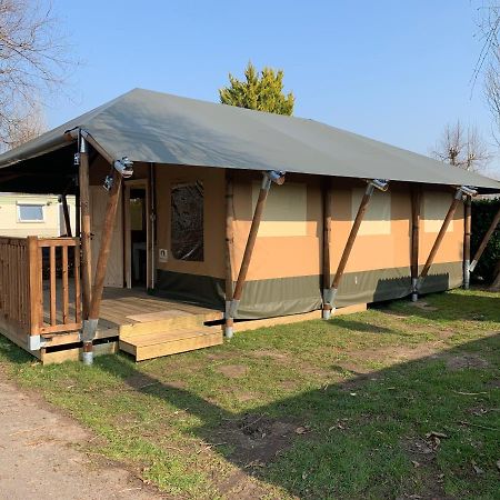 Glamour Glamping At Little Beach Яббеке Экстерьер фото