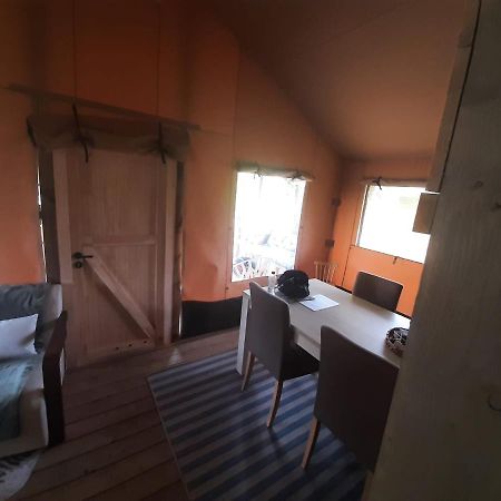 Glamour Glamping At Little Beach Яббеке Экстерьер фото