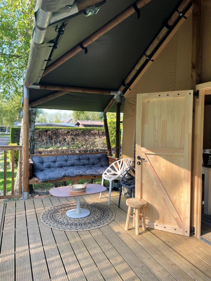Glamour Glamping At Little Beach Яббеке Экстерьер фото